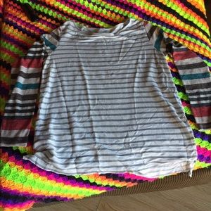 Light weight long sleeve top